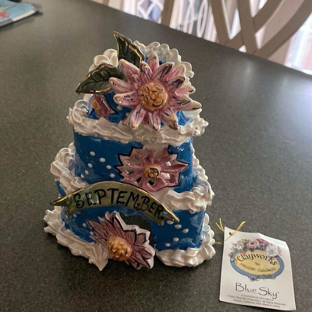 Blue Sky Heather Goldsmith SEPTEMBER cake